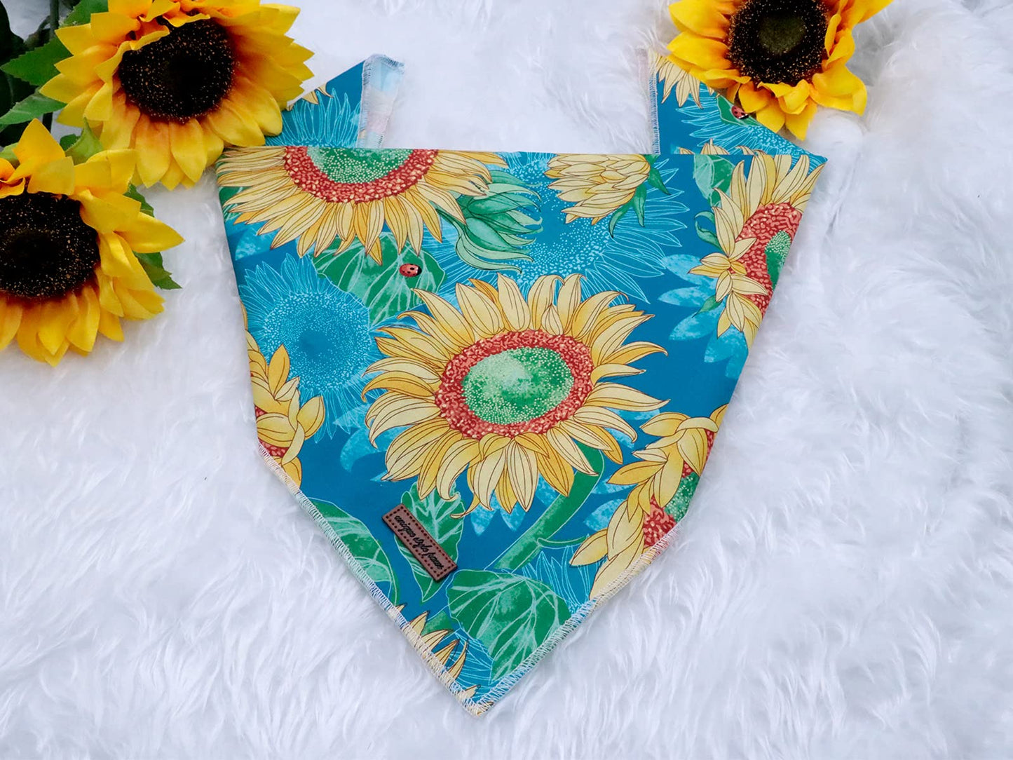 Unique Style Paws Dog Bandanas 1PC Washable Cotton Triangle Dog Scarfs for Small Medium Large Dogs and Cats