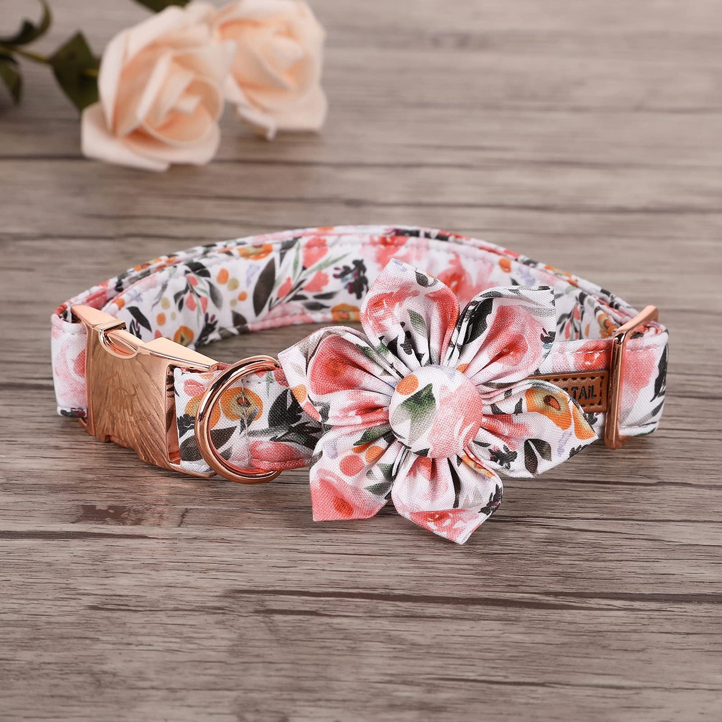 Elegant little tail Sunflower Girl Dog Collar for Female Dogs, Pet Collar Adjustable Dog Collars with Flower Gift for Medium Dogs